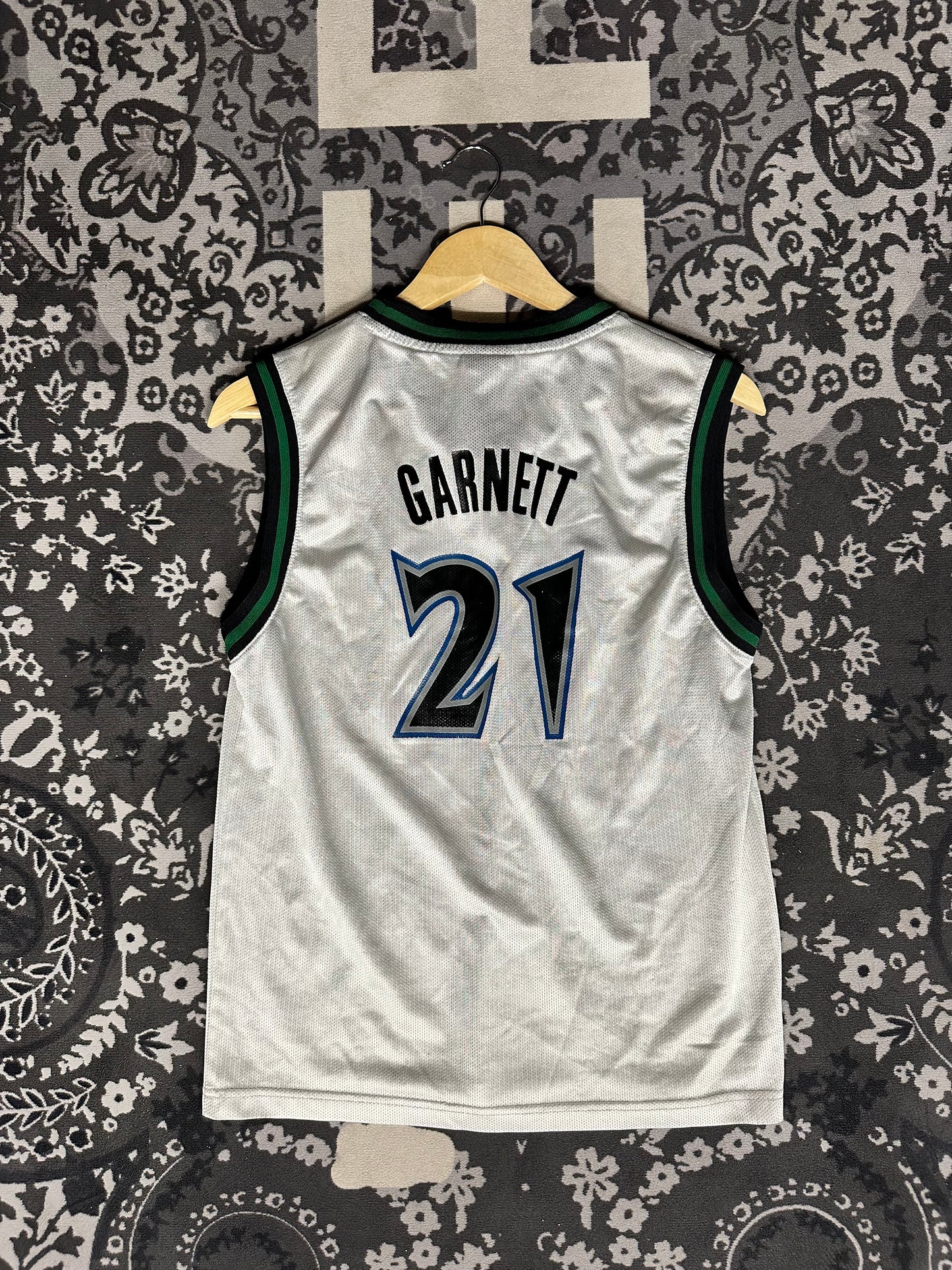 Minnesota Timberwolves “Kevin Garnett” Jersey￼